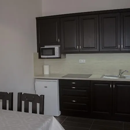 アパート Pekapartman